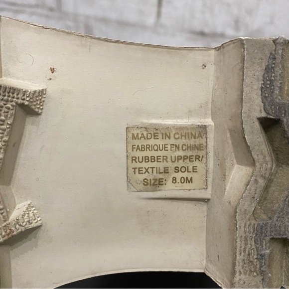 MICHAEL Michael Kors Beige Sand Textured Rubber Lugged Soles Rain Boots Size 8 - Picture 14 of 16